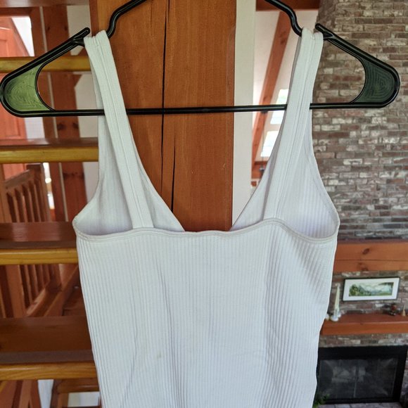 Aura Simple Sleek Chic White Bodysuit NWT - Picture 3 of 3
